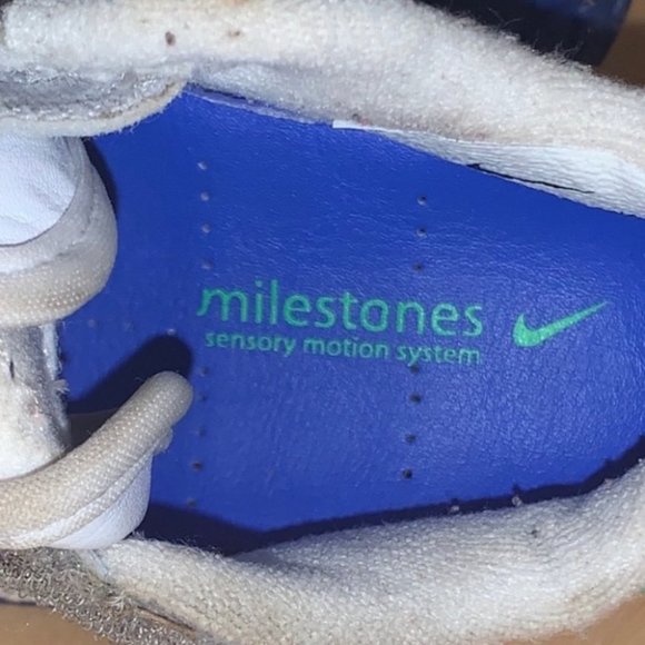 Nike better world blue and white toddler sneakers 5 - Picture 6 of 8